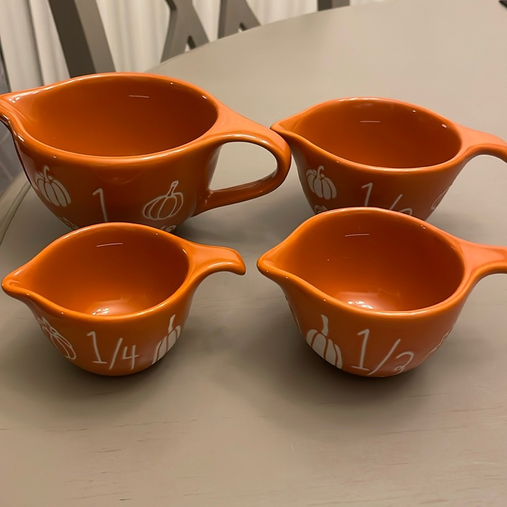 Rae Dunn Harvest Measuring Cups